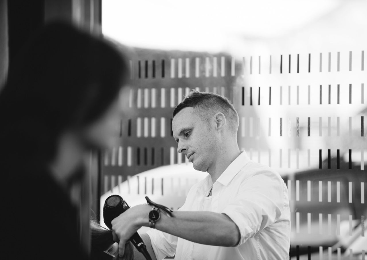 M11沙龍品牌logo及VI形象設(shè)計(jì)欣賞